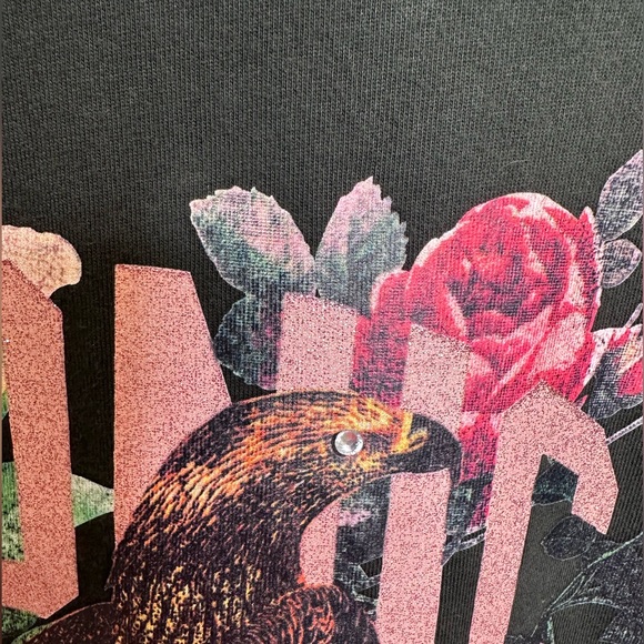 Guess Iconic rhinestone embellished tee. Size Small - Picture 5 of 9